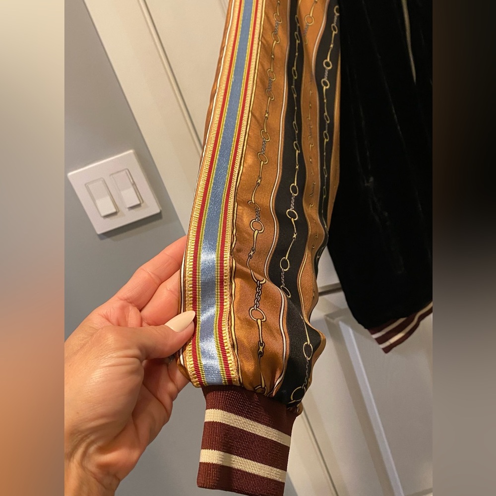 NWT *Authentic* GUCCI Mixed Media Velvet Track Jacket *SIZE 48 - Picture 5 of 10